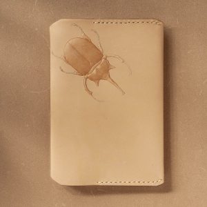 皮革口袋筆記、護照夾通用－鞦形蟲 LPK-004-1